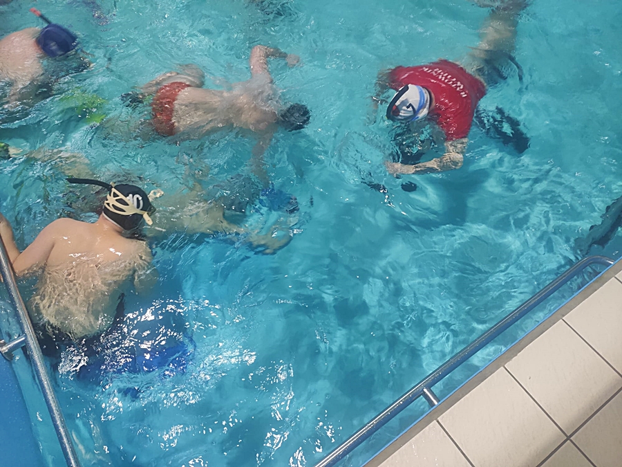 Hokej pod wodą Walenie Siemianowice Śląskie Trening 4 III 2023. Koniec Walenia czyli Amatorska Liga Hokeja Pod Wodą